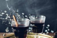 Aromatic Yuletide Mulled Wine