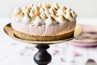 Effortless Strawberry Meringue Cheesecake