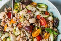 Bright Mediterranean Farro with Zucchini