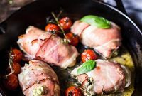 Prosciutto-Wrapped Creamy Pesto Chicken Bundles