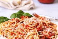 Rustic Tomato Basil Pasta Sauce