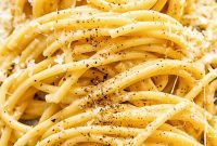 Silky Bucatini Cacio e Pepe