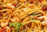 Spicy Shrimp & Sun-Dried Tomato Spaghetti with Arugula Kick