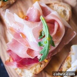 crostini topped with prosciutto