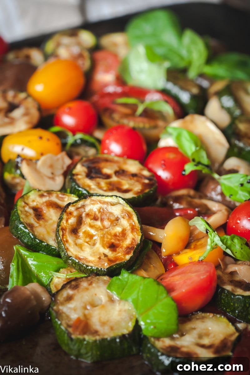 zucchini salad with cherry tomatoes, red peppers and basil