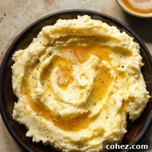 Top down of a plate of mashed potatoes